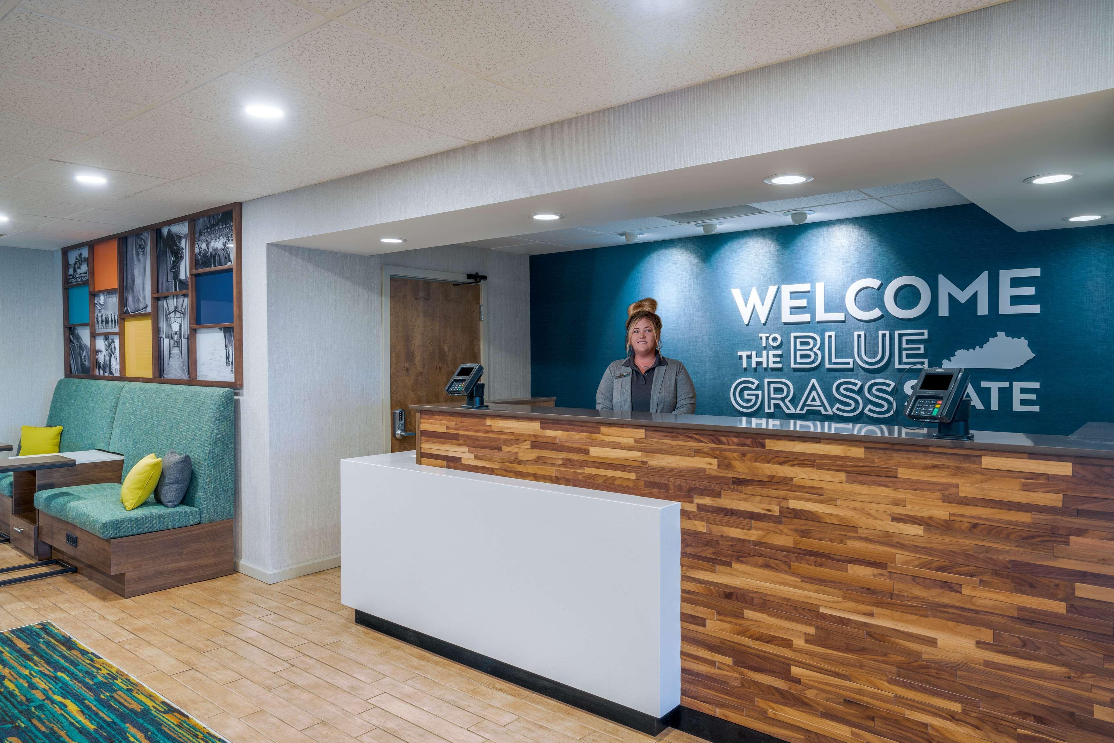 Hampton Inn Bardstown Exterior photo