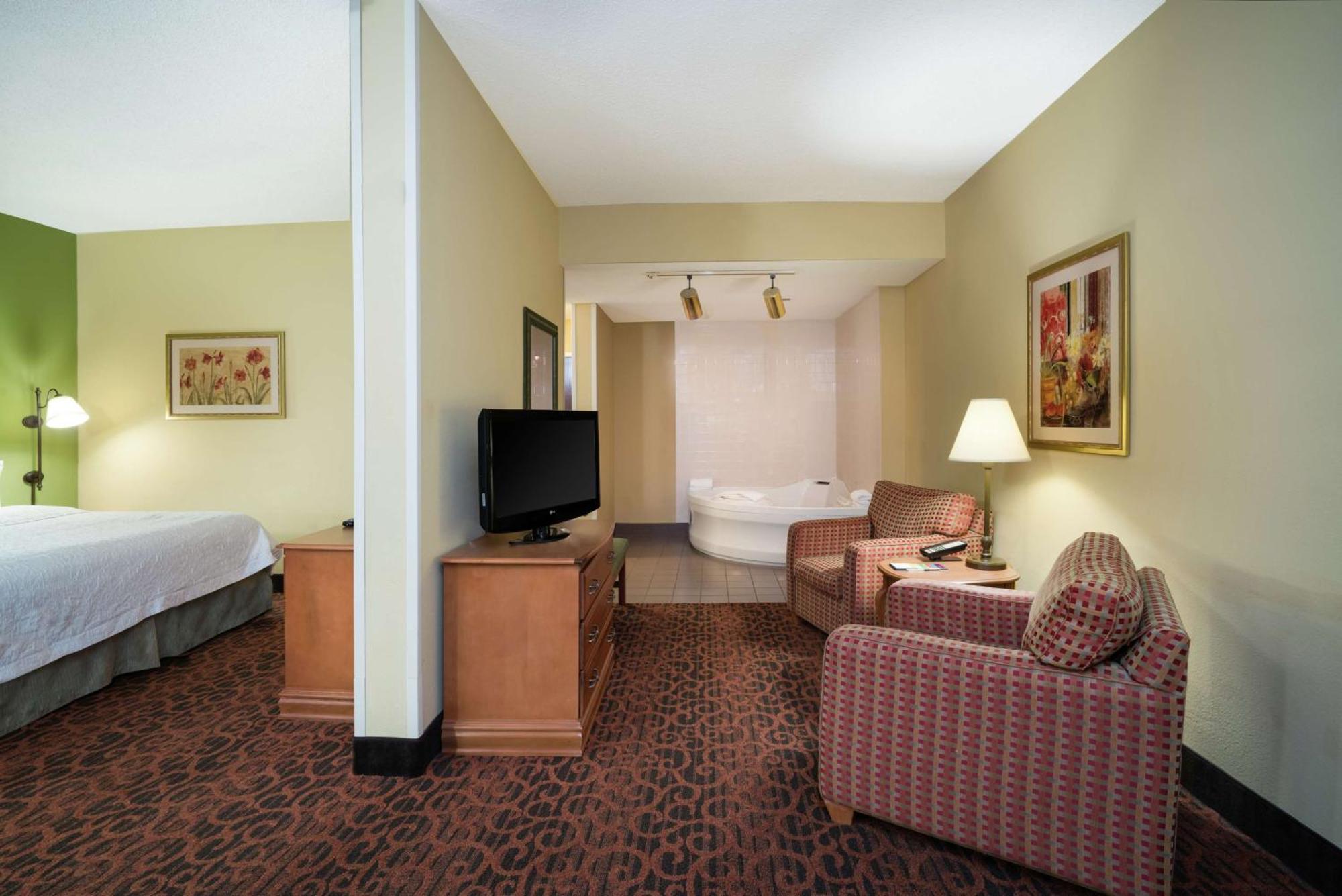 Hampton Inn Bardstown Exterior photo