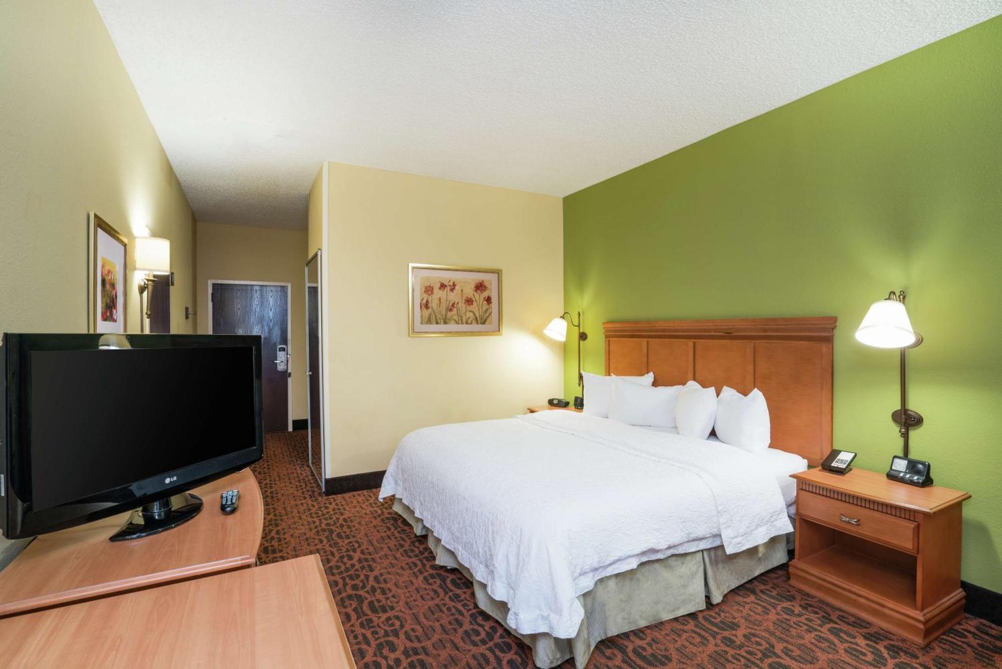 Hampton Inn Bardstown Exterior photo