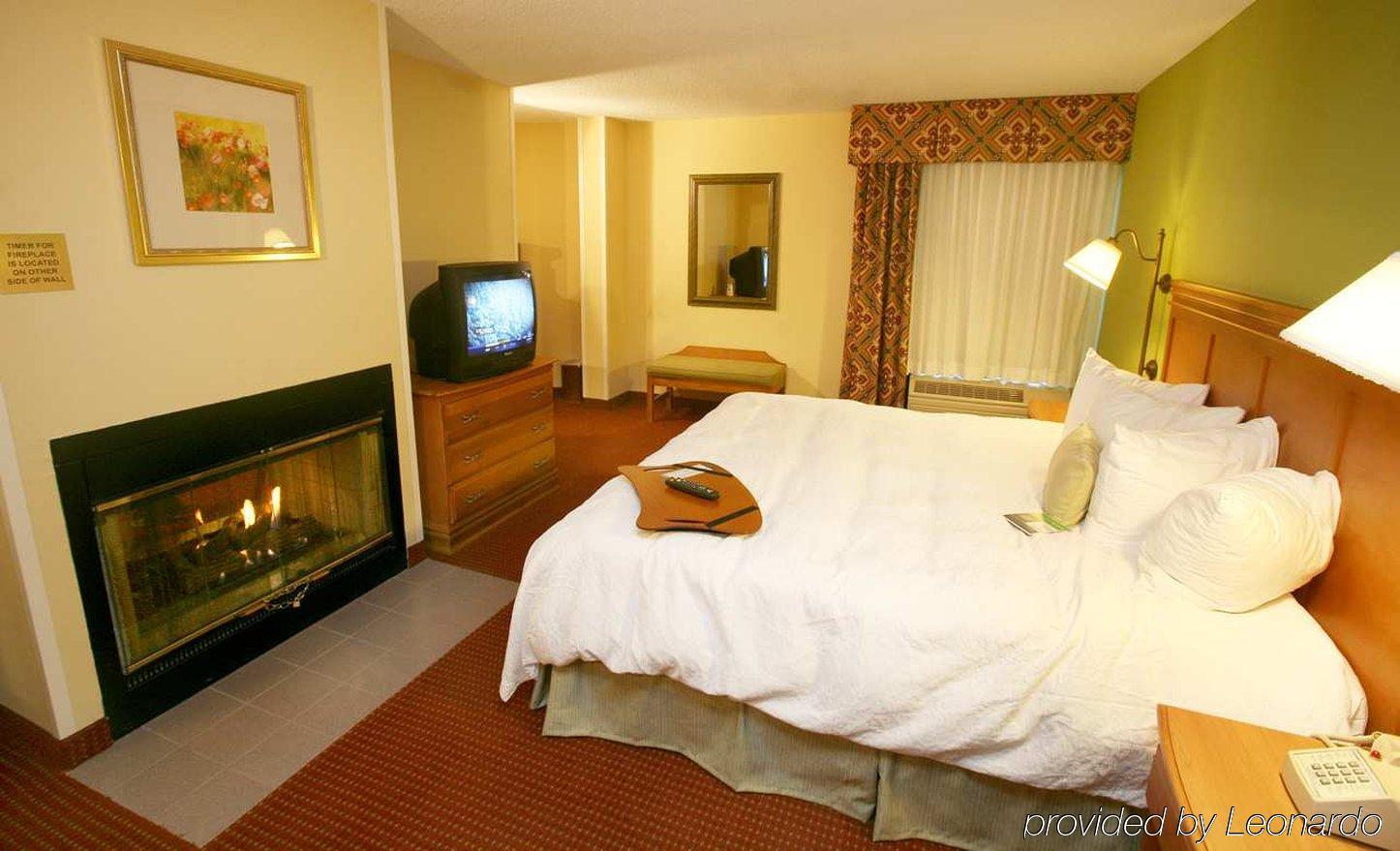Hampton Inn Bardstown Room photo