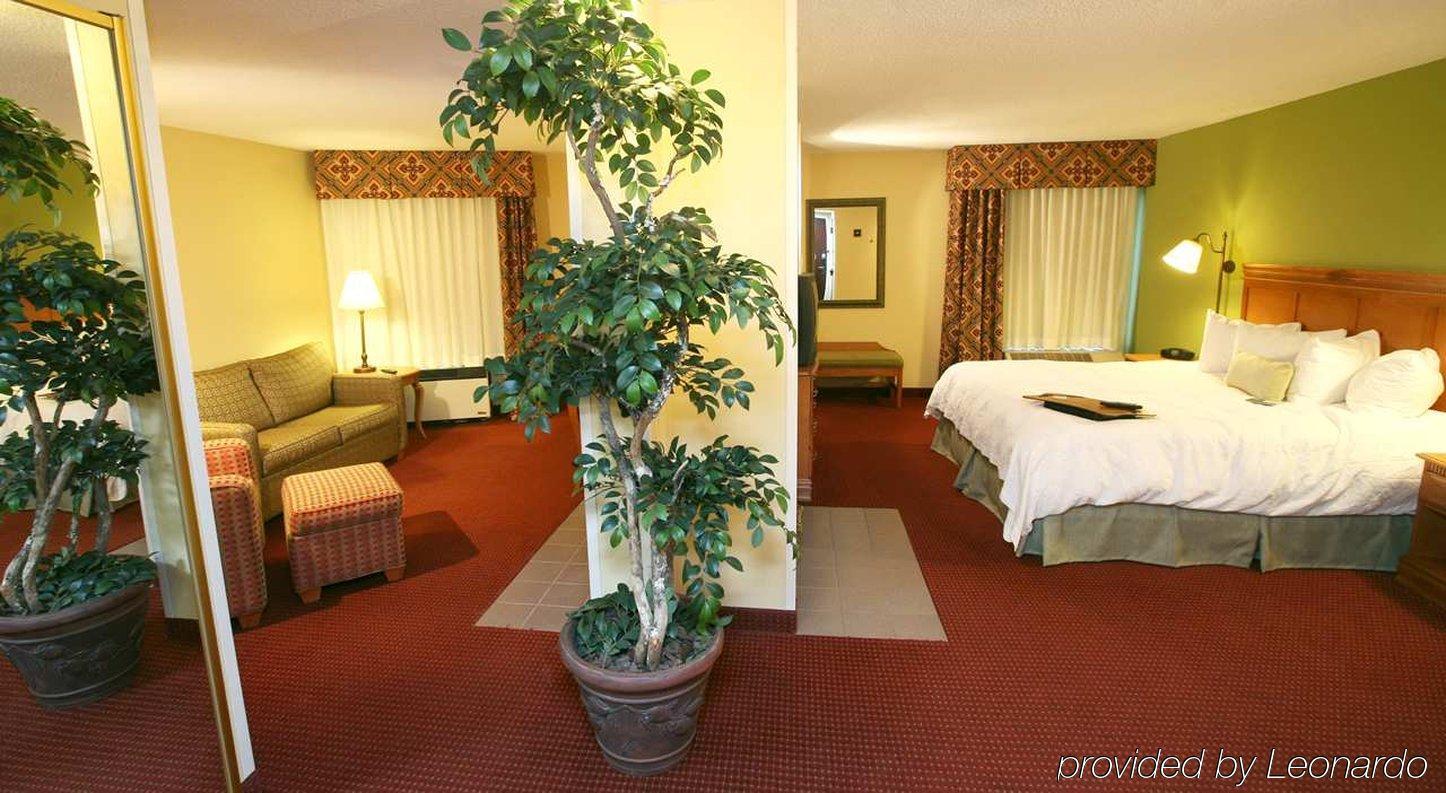 Hampton Inn Bardstown Room photo