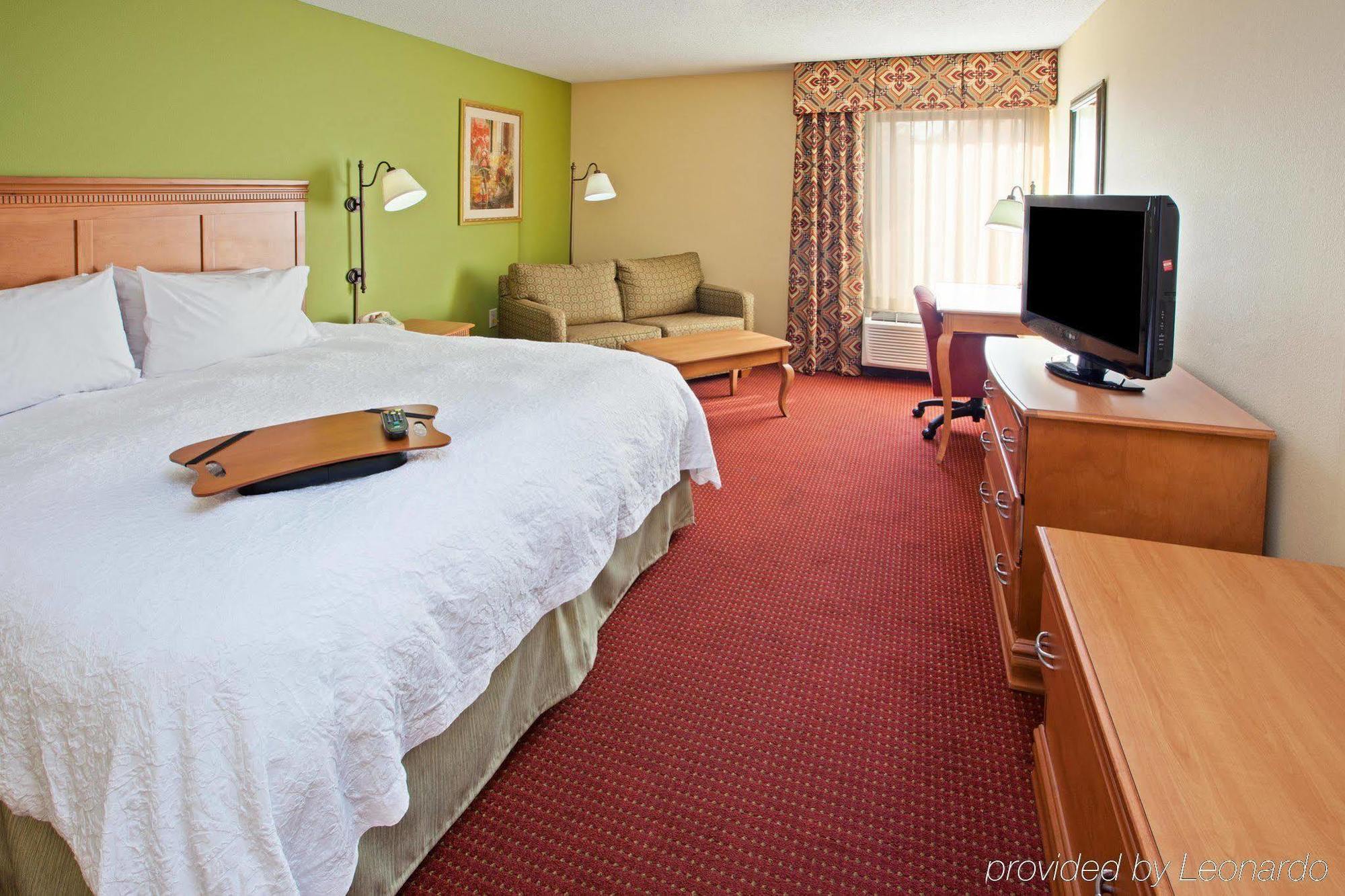 Hampton Inn Bardstown Room photo