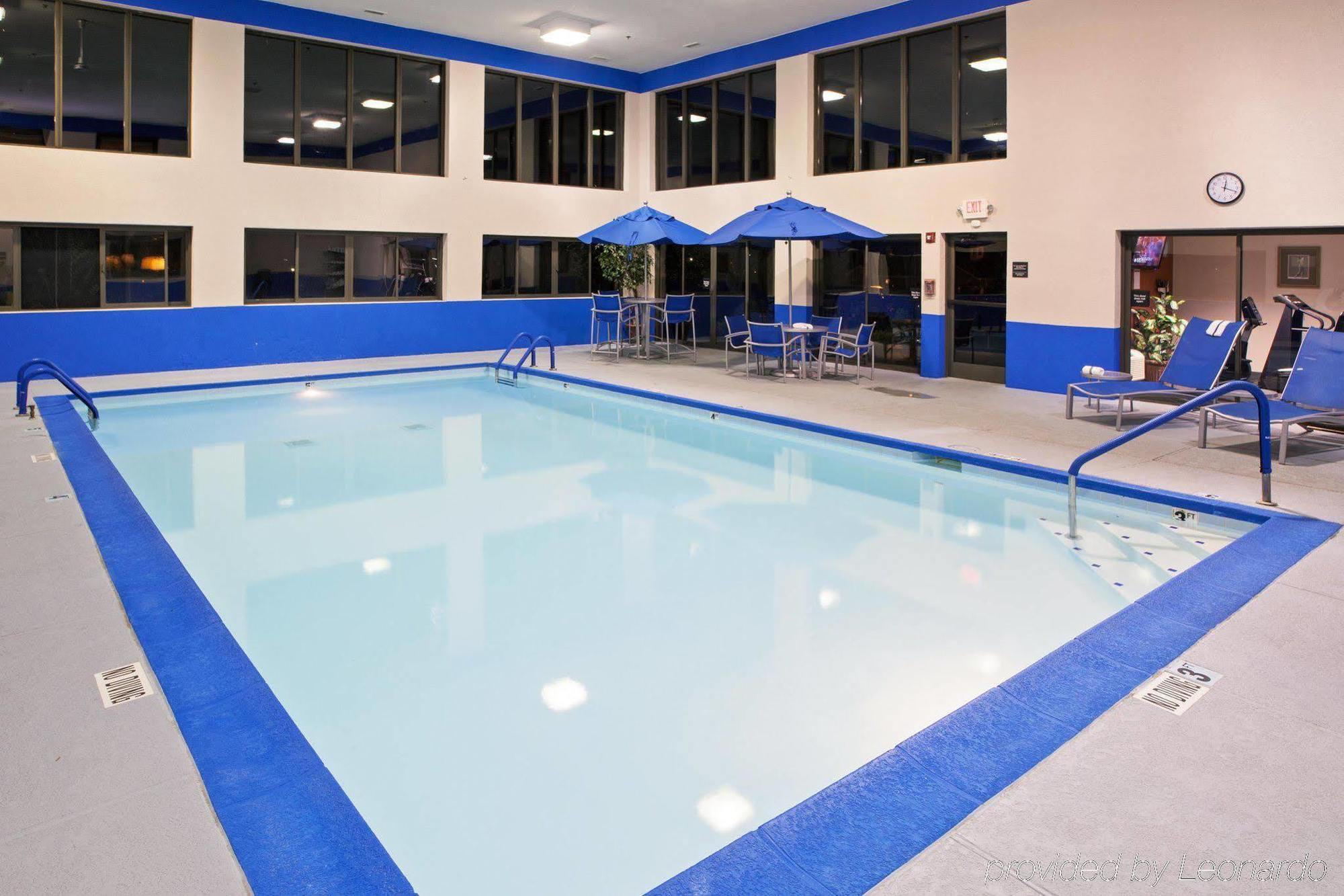 Hampton Inn Bardstown Facilities photo